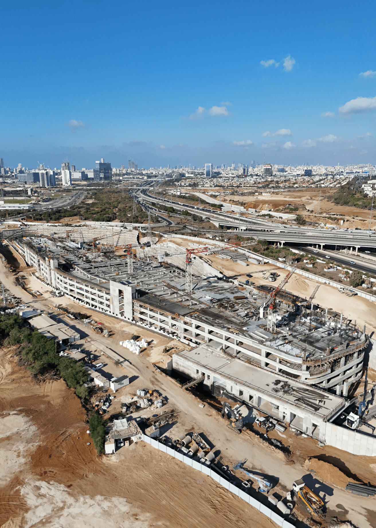 הנתיבים המהירים - חניון ראשון לציון Fast Lanes, Rishon LeZion Car Park