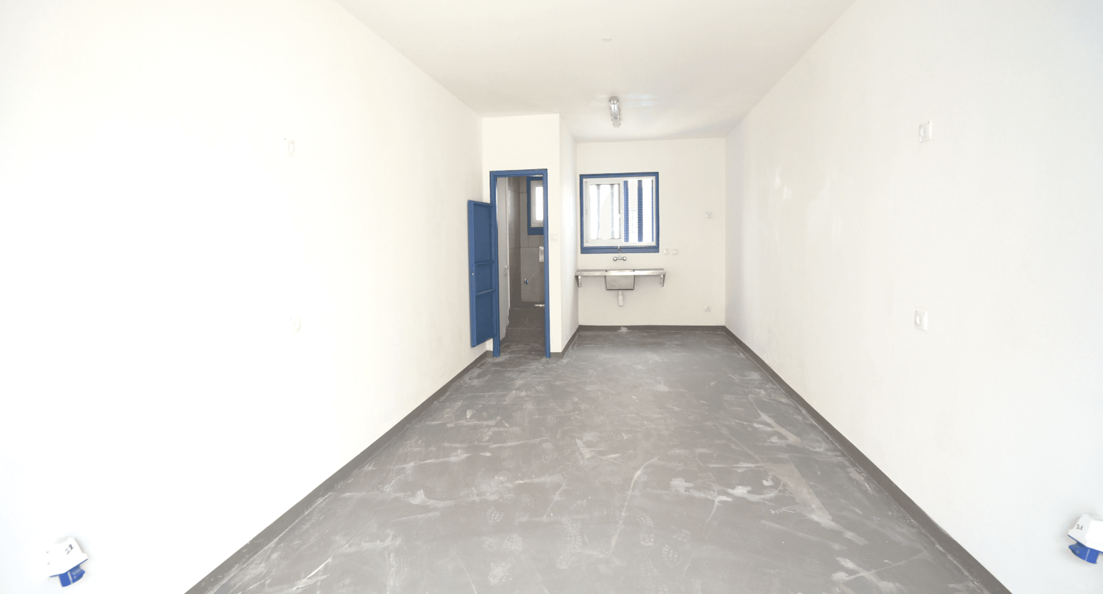 הקמת חמישה אגפים חדשים בבית הסוהר עופר Establishment of Five New Wings at Ofer Prison