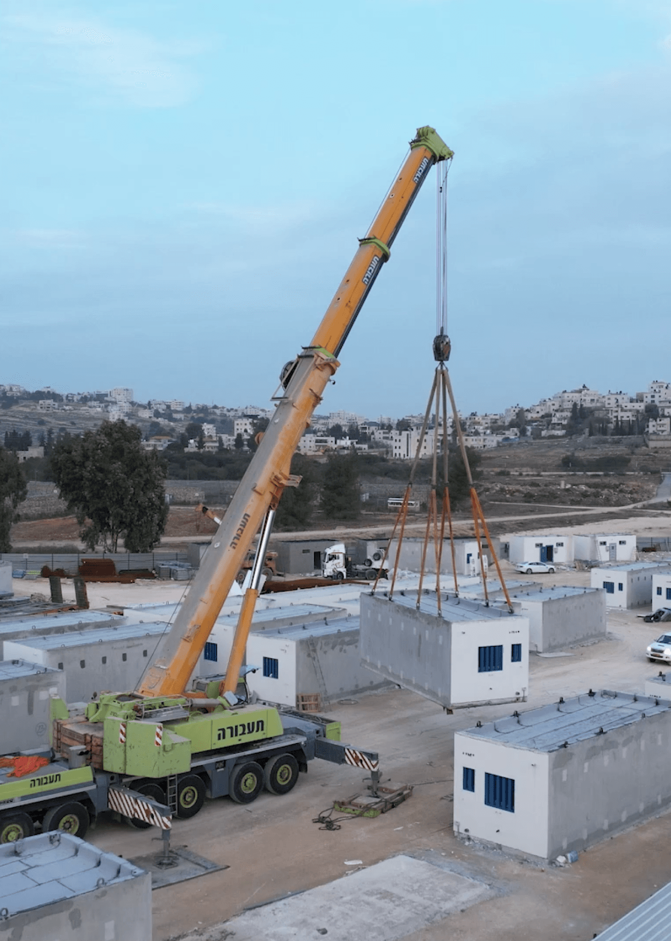 הקמת חמישה אגפים חדשים בבית הסוהר עופר Establishing Five New Wings at Ofer Prison