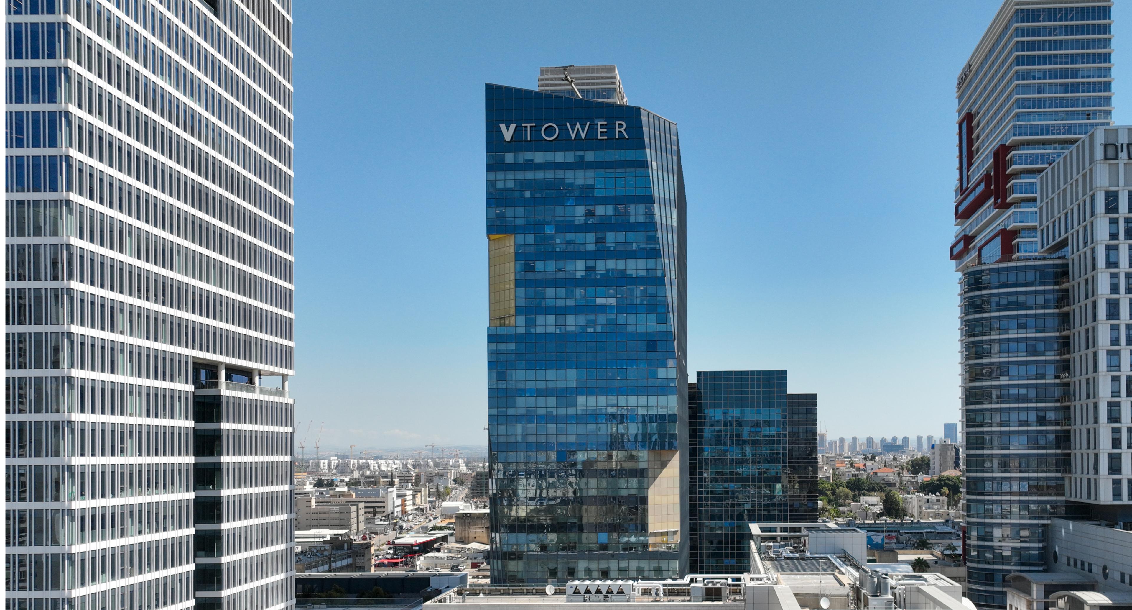 מגדל משרדים ומסחר חדשני An Innovative Office and Commercial Tower