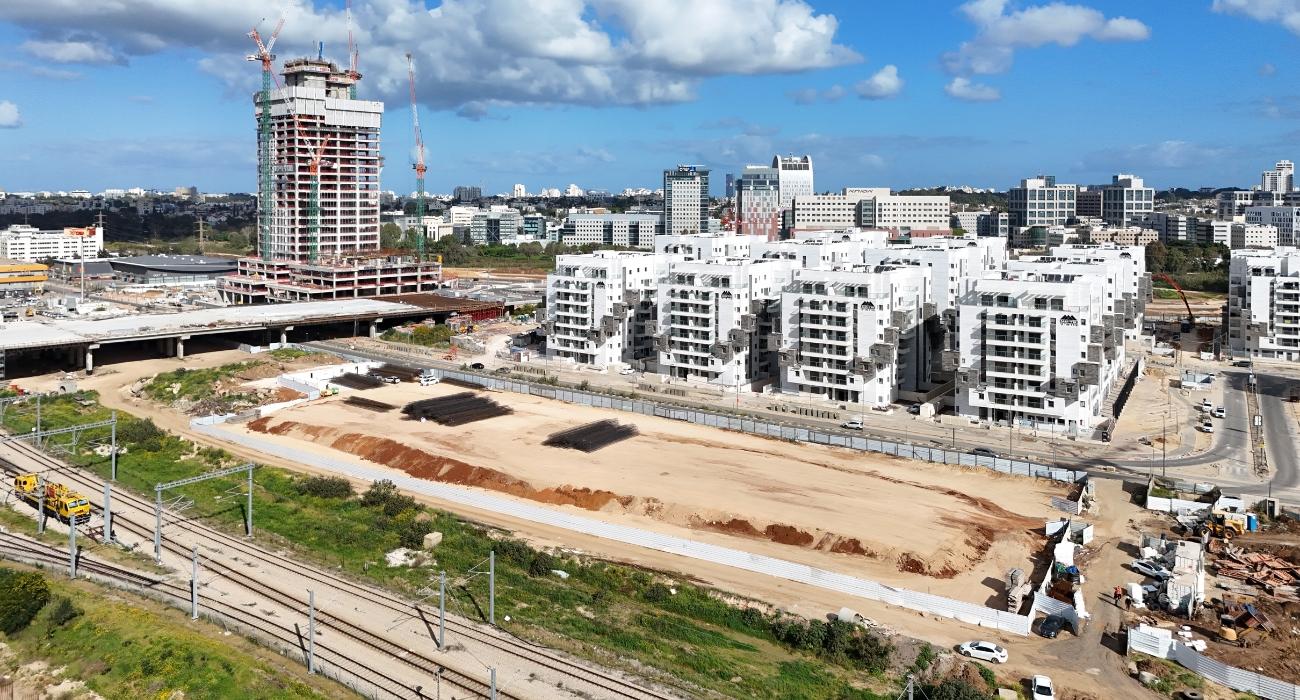 תמונות מאתר הבנייה של מתחם הסופרים בני ברק