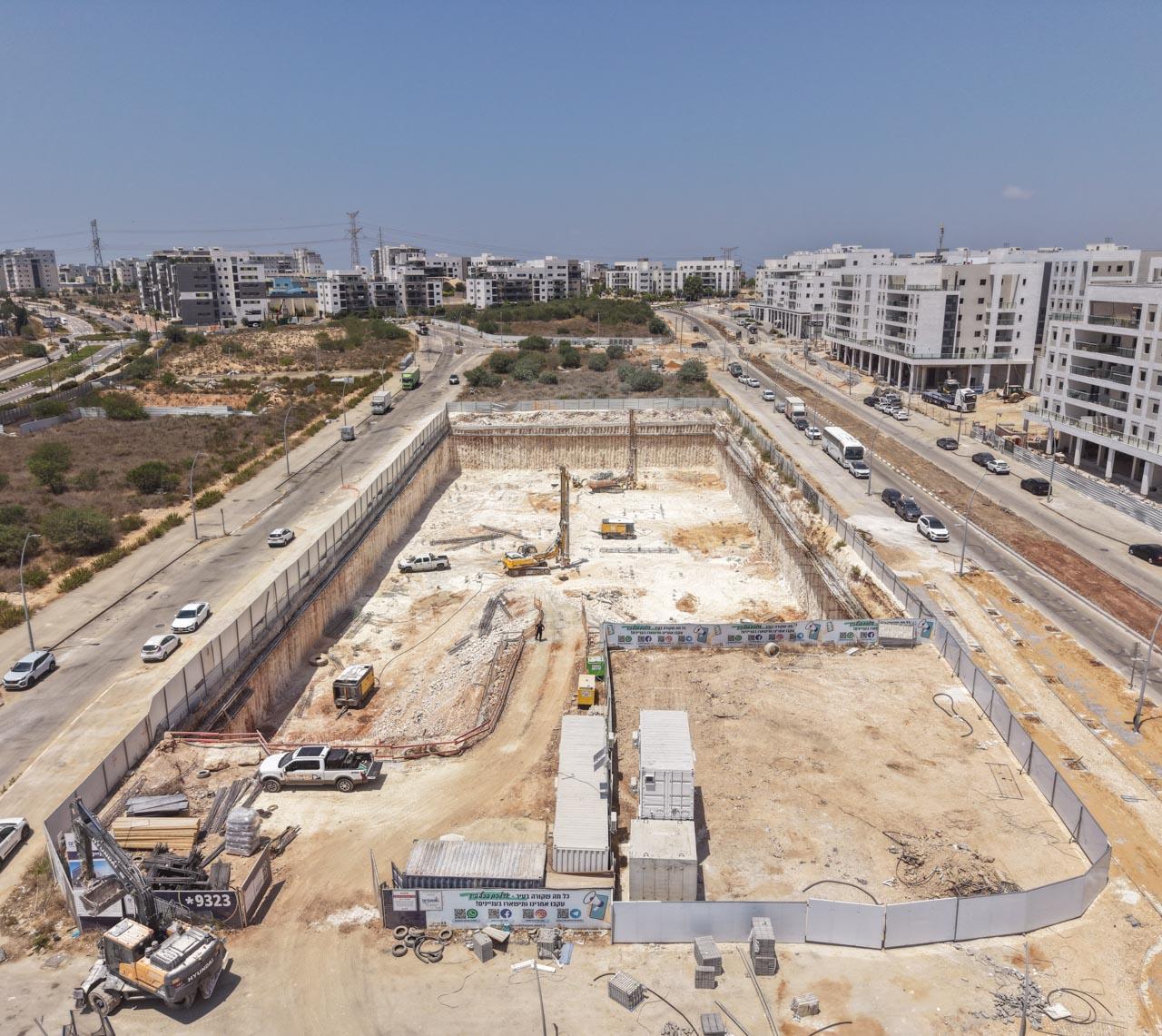 AYALA C, ראש העין