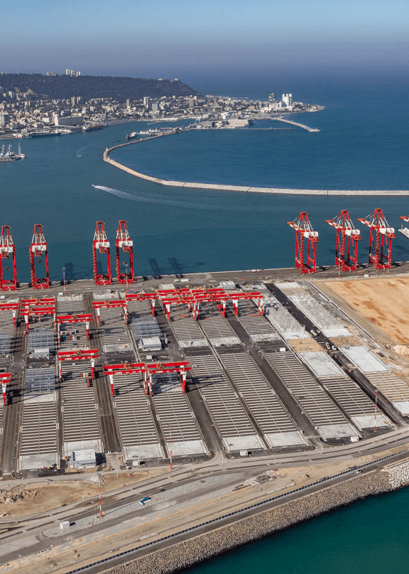 מתחם הנמל במפרץ חיפה The Haifa Bay Port Complex