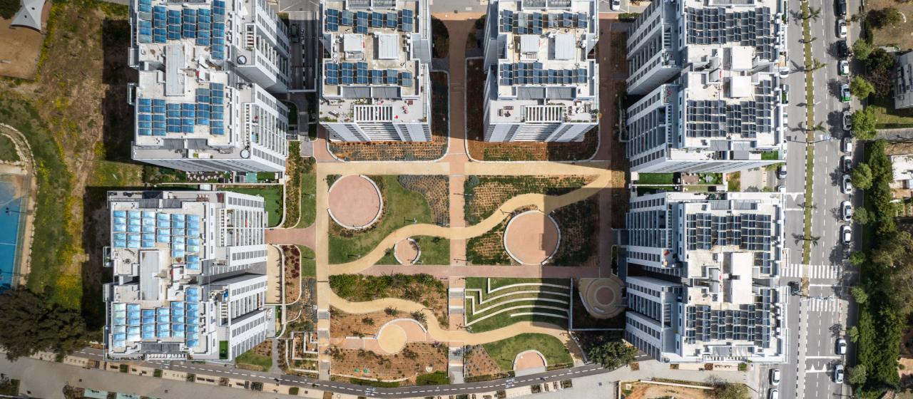 מתחם מגורים בתל אביב A Residential Complex in Tel Aviv