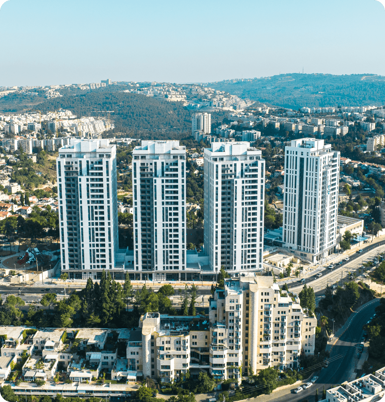 מגדלי מגורים בירושלים Residential Towers in Jerusalem